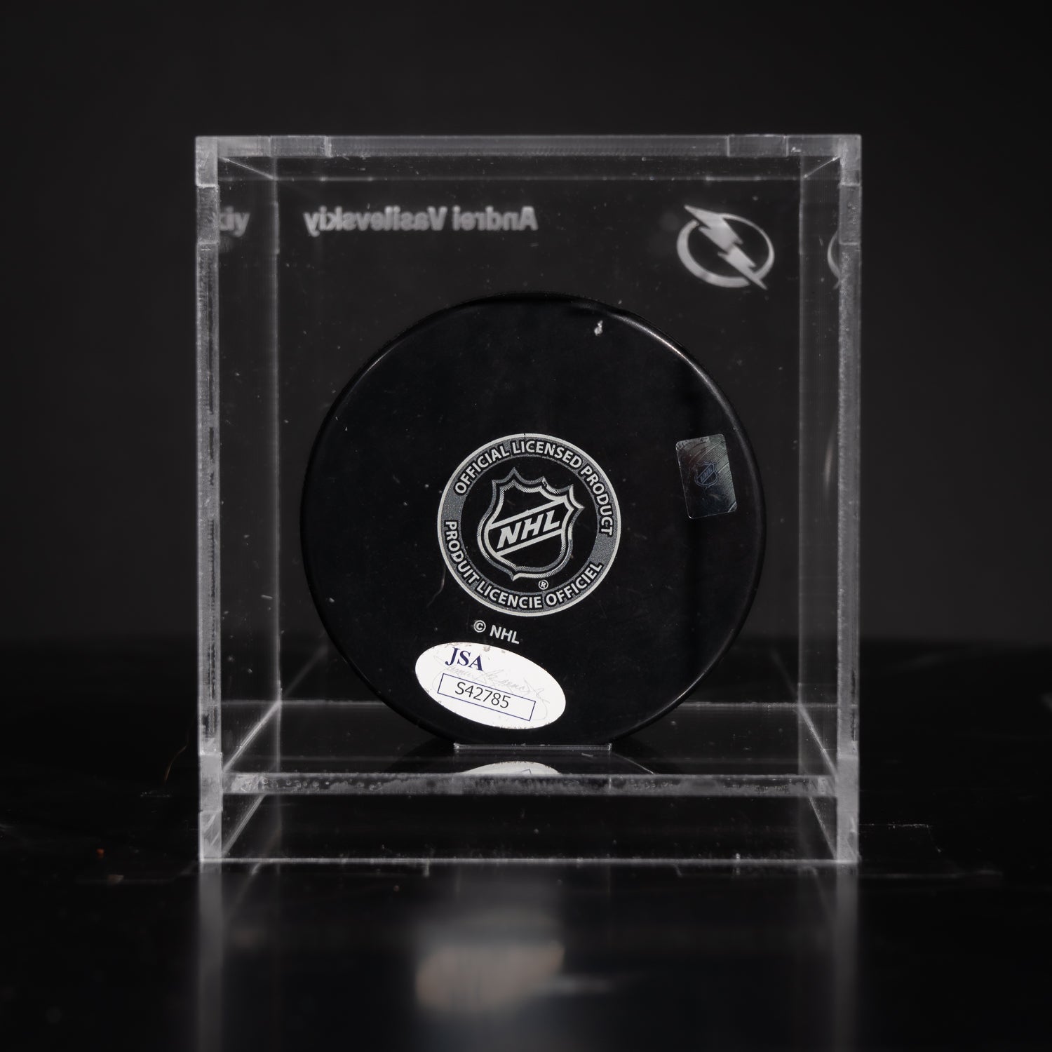 Puck Firmado Andrei Vasilevskiy - Tampa Bay Lightning